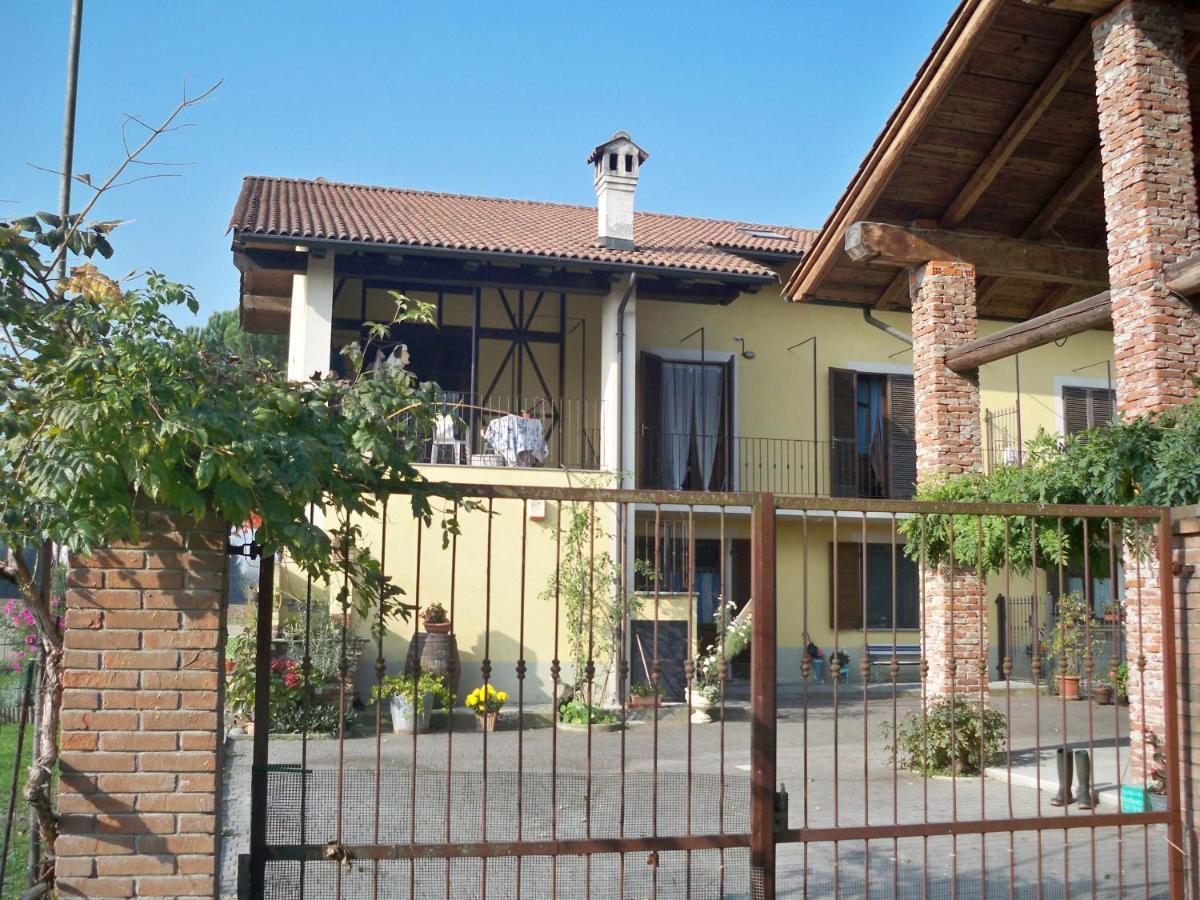 B&B A Casa Di Rosa Caselle Torinese Exterior foto